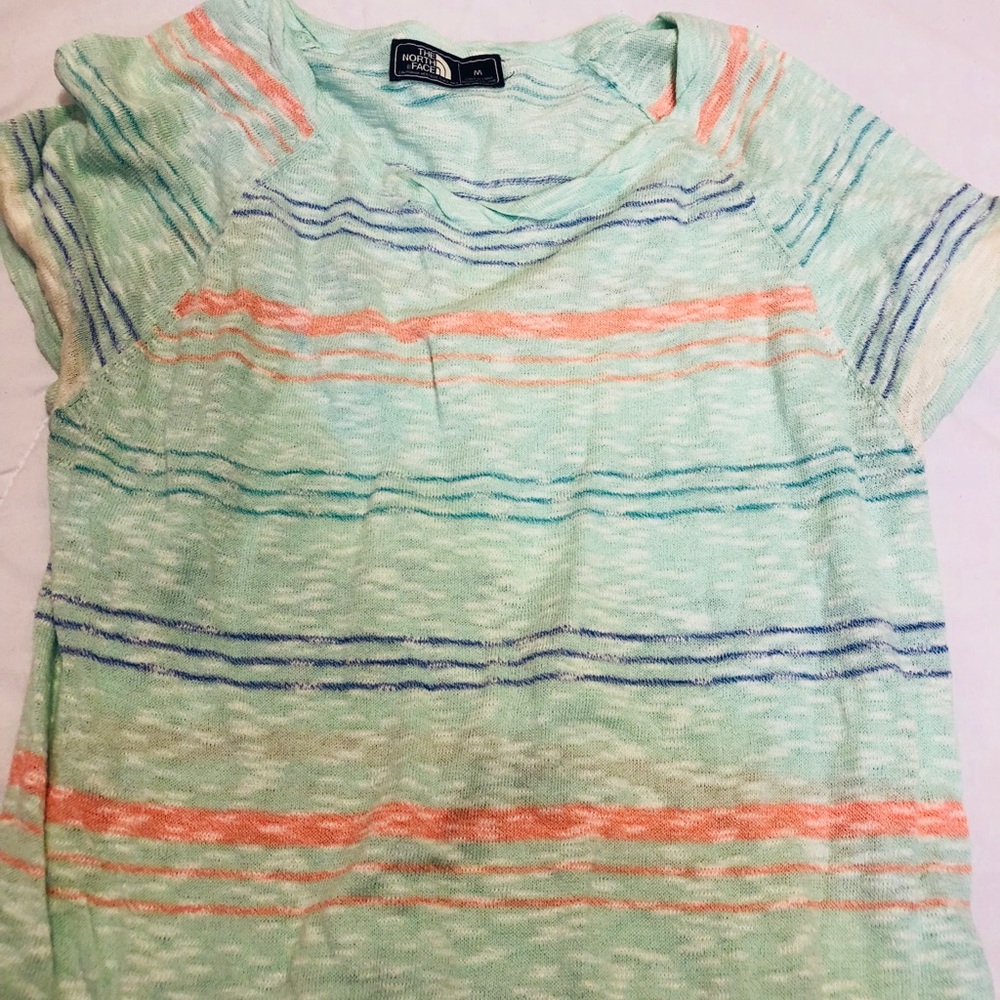 The North Face Short Sleeve Sweater Medium